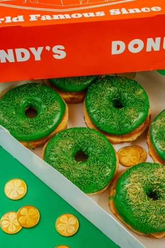 RandysDonuts_StPatricksDay2025Picks (8)